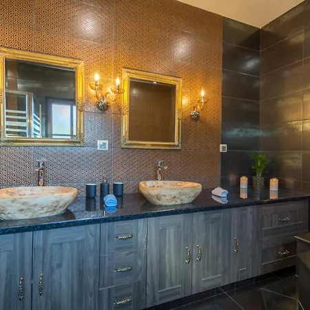 Villa Luxury Private Queen Dragotiná